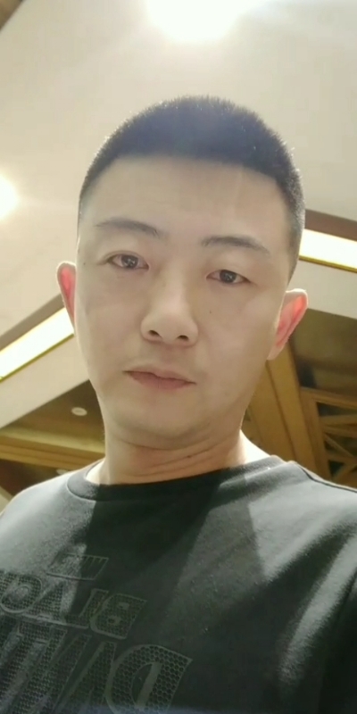 平平淡淡的第一张照片--大连闪婚服务中心