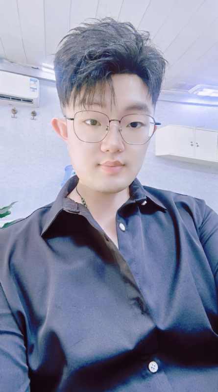 赵财进宝的第二张照片--大连闪婚服务中心